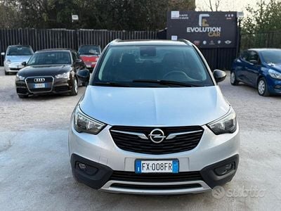 Usata Opel Crossland X 102 CV (75 kW) 2019 Grigio SUV
