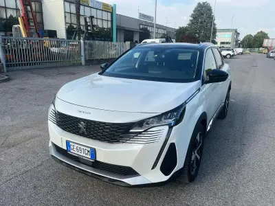 Usata Peugeot 3008 Allure 131 CV (96 kW) 2021 Bianco SUV