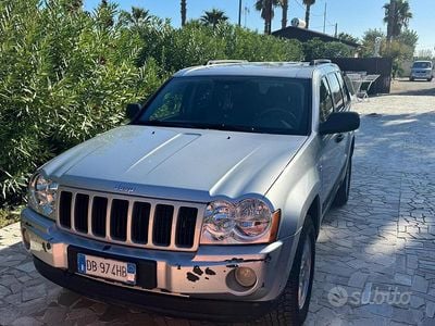 Usata Jeep Grand Cherokee 218 CV (160 kW) 2006 Grigio SUV