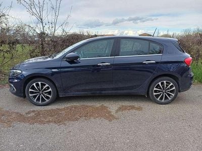 Usata Fiat Tipo Lounge 120 CV (88 kW) 2016 Blu/azzurro Berlina