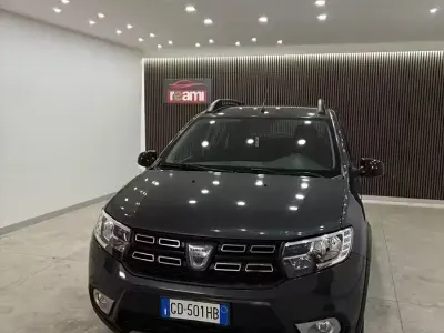 Usata Dacia Sandero Stepway 101 CV (74 kW) 2020 Grigio Berlina