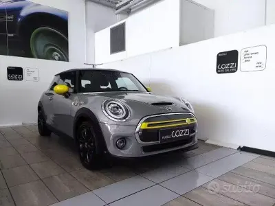 Usata Mini Cooper Coupé 75 kW (102 CV) 2020 Grigio Coupé