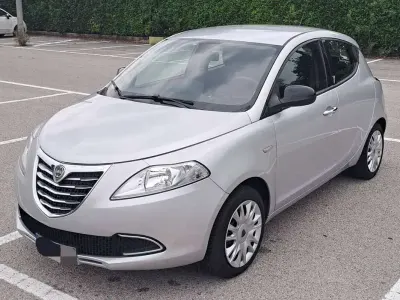 Usata Lancia Ypsilon