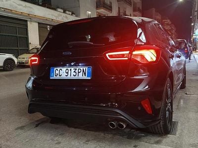 Begagnad Ford Focus 120 HK (88 kW) 2020 Svart Sedan