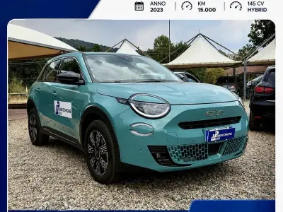 Usata Fiat 600 136 CV (100 kW) 2025 Verde SUV