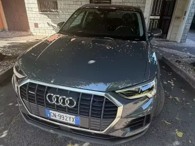 Usata Audi Q3 200 CV (147 kW) 2023 Grigio SUV