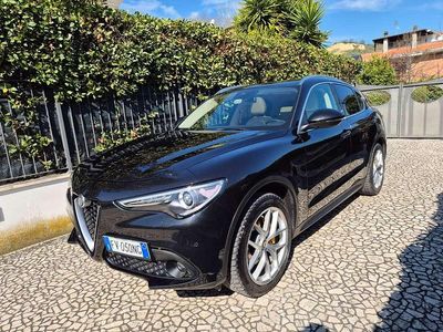 Second-hand Alfa Romeo Stelvio Executive 209 CP (153 kW) 2019 Negru SUV