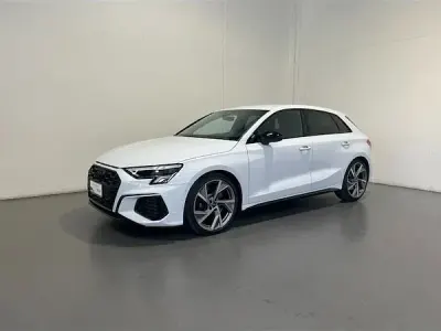 Usata Audi S3 Comfort 310 CV (228 kW) 2023 Argento Berlina