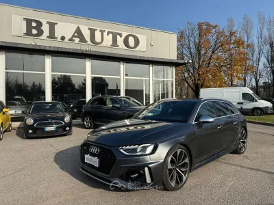 Usata Audi RS4 450 CV (330 kW) 2022 Grigio scuro Station wagon
