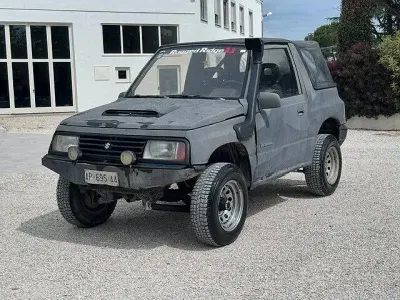 Usata Suzuki Vitara 75 CV (55 kW) 1989 Nero Cabrio
