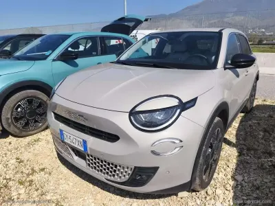 Usata Fiat 600 La Prima 101 CV (74 kW) 2025 Bianco SUV