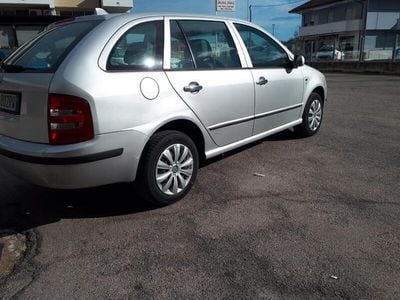 Usata Skoda Fabia Classic 63 CV (46 kW) 2004 Argento Utilitaria