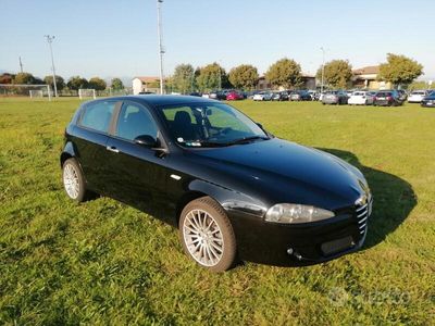 usata Alfa Romeo 147 147II 5p 1.9 jtd Distinctive 120cv