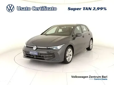 Usata VW Golf VIII Style 150 CV (110 kW) 2025 Grigio Berlina