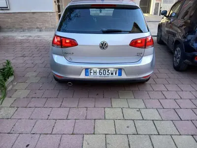 Usata VW Golf VII Highline 110 CV (80 kW) 2015 Grigio Berlina