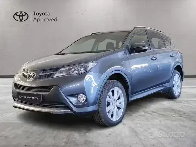 Usata Toyota RAV4 Style 150 CV (110 kW) 2013 Grigio SUV