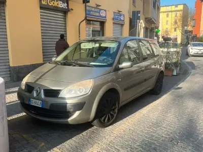 Usata Renault Scenic E-Tech 98 CV (72 kW) 2007 Grigio Berlina