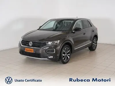 Usata VW T-Roc Style 116 CV (85 kW) 2018 Marrone SUV