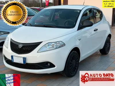 Begagnad Lancia Ypsilon 69 HK (50 kW) 2019 Vit Halvkombi