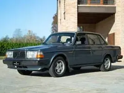 Usata Volvo 244 82 CV (60 kW) 1984 Altri Berlina