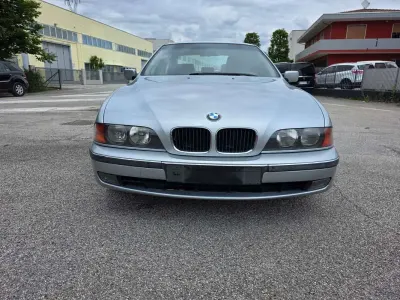 Usata BMW 525 143 CV (105 kW) 1996 Argento Berlina