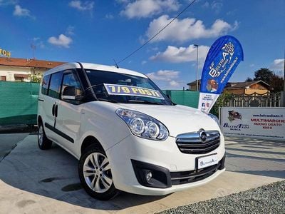 Usata Opel Combo 120 CV (88 kW) 2016 Bianco Monovolume