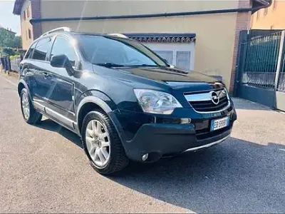Usata Opel Antara 170 CV (125 kW) 2010 Nero SUV
