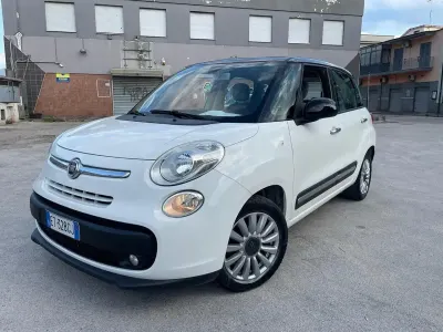 Usata Fiat 500L Lounge 85 CV (62 kW) 2015 Bianco Monovolume