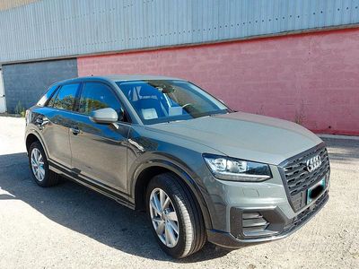 Begagnad Audi Q2 S-Line 2019 Grå SUV