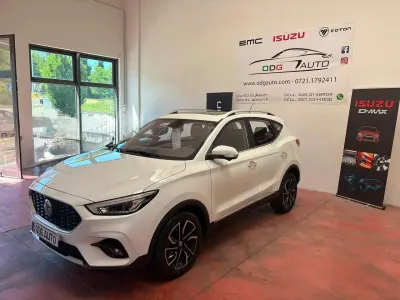 Usata MG ZS Luxury 111 CV (81 kW) 2022 Bianco SUV