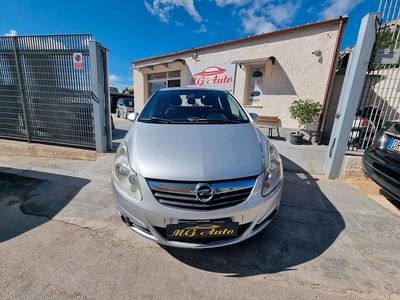Usata Opel Corsa Enjoy 90 CV (66 kW) 2008 Argento Berlina