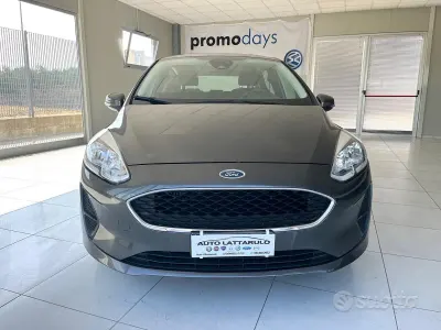 Usata Ford Fiesta Active 85 CV (62 kW) 2018 Grigio Utilitaria