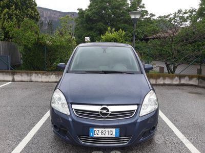 usata Opel Zafira anno 2009 150cv