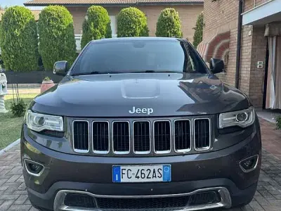 Usata Jeep Grand Cherokee Limited 250 CV (183 kW) 2016 Marrone SUV