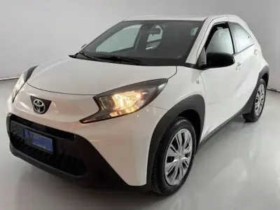 Usata Toyota Aygo X Active 72 CV (52 kW) 2025 Bianco SUV