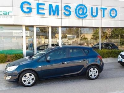 Usata Opel Astra S 95 CV (69 kW) 2011 Blu Berlina