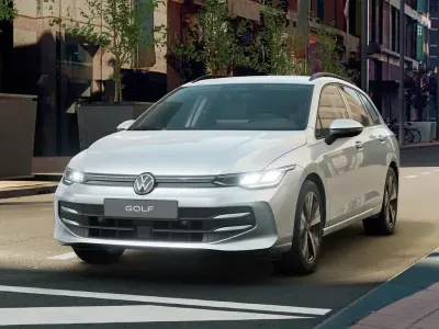 Nuova VW Golf VIII Edition 150 CV (110 kW) 2026 Dolomite silver metallizzato Station wagon