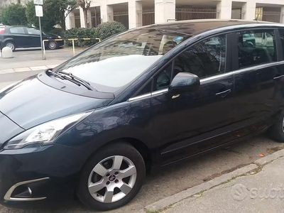 Usata Peugeot 5008 115 CV (84 kW) 2014 Blu Monovolume