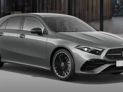Nuova Mercedes A180 AMG Line Premium 116 CV (85 kW) 2026 Grigio montagna Berlina