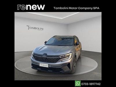 Usata Renault Austral Iconic 200 CV (147 kW) 2024 Grigio scuro SUV