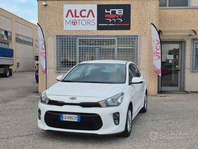 Usata Kia Rio 84 CV (61 kW) 2020 Bianco Berlina