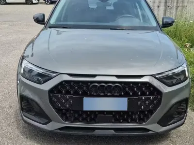 Usata Audi A1 110 CV (80 kW) 2023 Grigio SUV