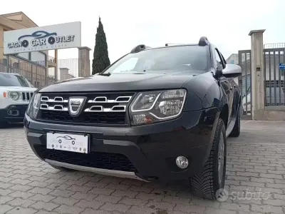 Usata Dacia Duster Lauréate 109 CV (80 kW) 2017 Nero SUV