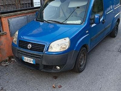Usata Fiat Doblò 2009 Blu Monovolume