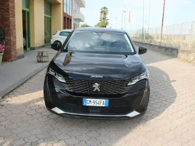 Usata Peugeot 3008 Allure 131 CV (96 kW) 2022 Nero SUV
