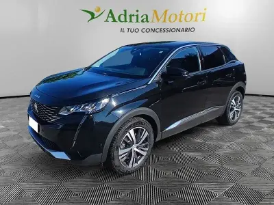 Usata Peugeot 3008 Allure 131 CV (96 kW) 2022 Grigio scuro SUV