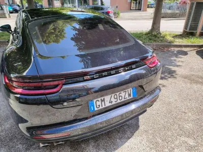 Usata Porsche Panamera 421 CV (309 kW) 2017 Nero Berlina