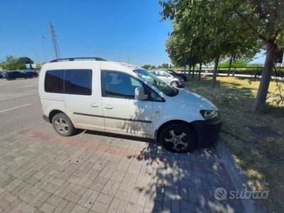VW Caddy