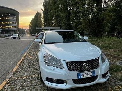 Usata Suzuki Kizashi Sport 178 CV (130 kW) 2014 Bianco Berlina
