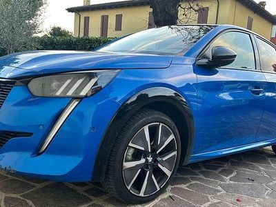 Blu/azzurro Usata 2020 Peugeot 208 GT-line Utilitaria | 13.900 € (Buon prezzo)